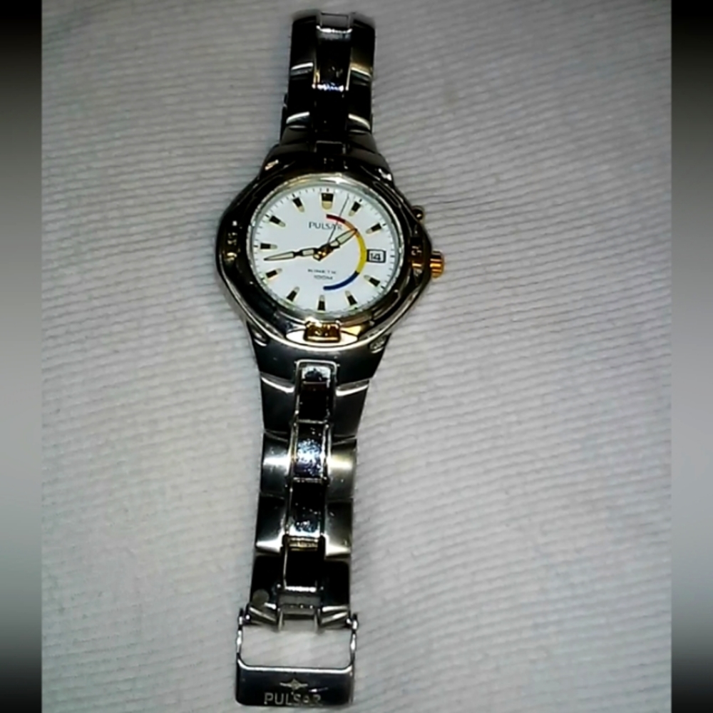 Men's pulsar watch
